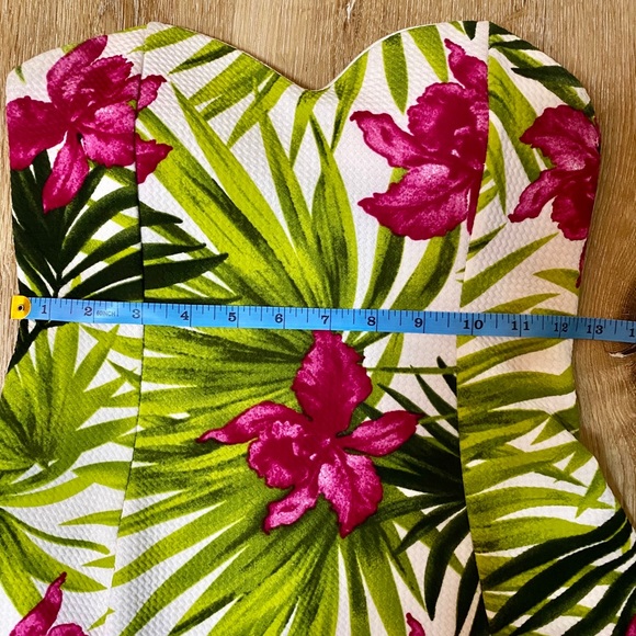 Strapless Sweetheart Tropical Skater Dress, Figure Flattering - Picture 10 of 10